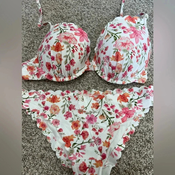 Floral Bikini Set H&M - Picture 3 of 5